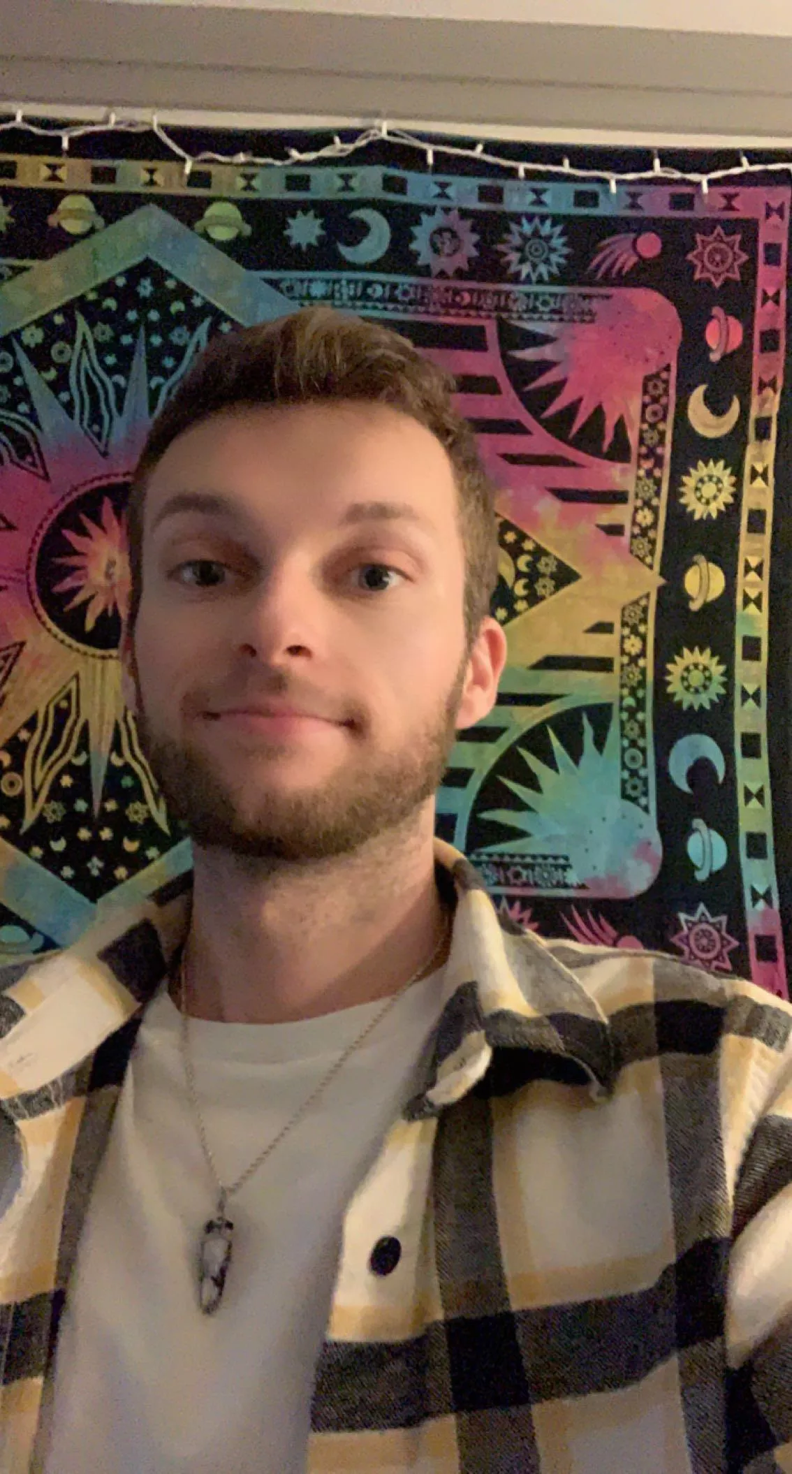 Not sure if it’s just me… But why is finding someone to date nearly impossible 😪