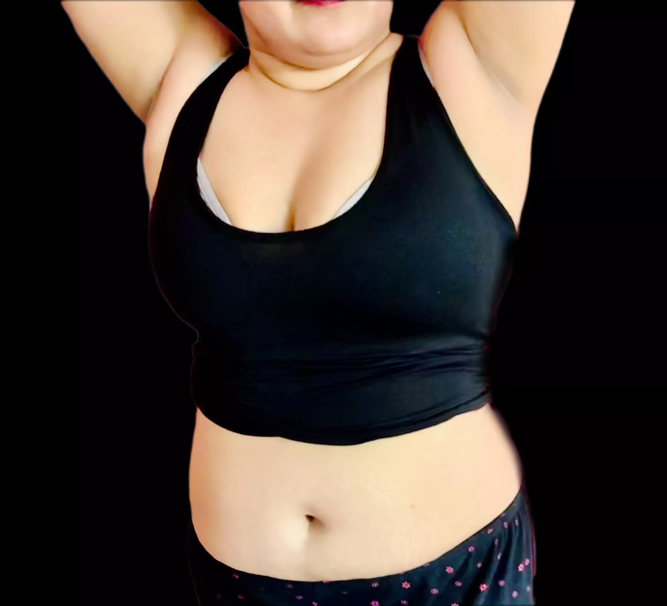 Not sweating even after working out. If u can make me sweat u r most welcome. [F] [OC]