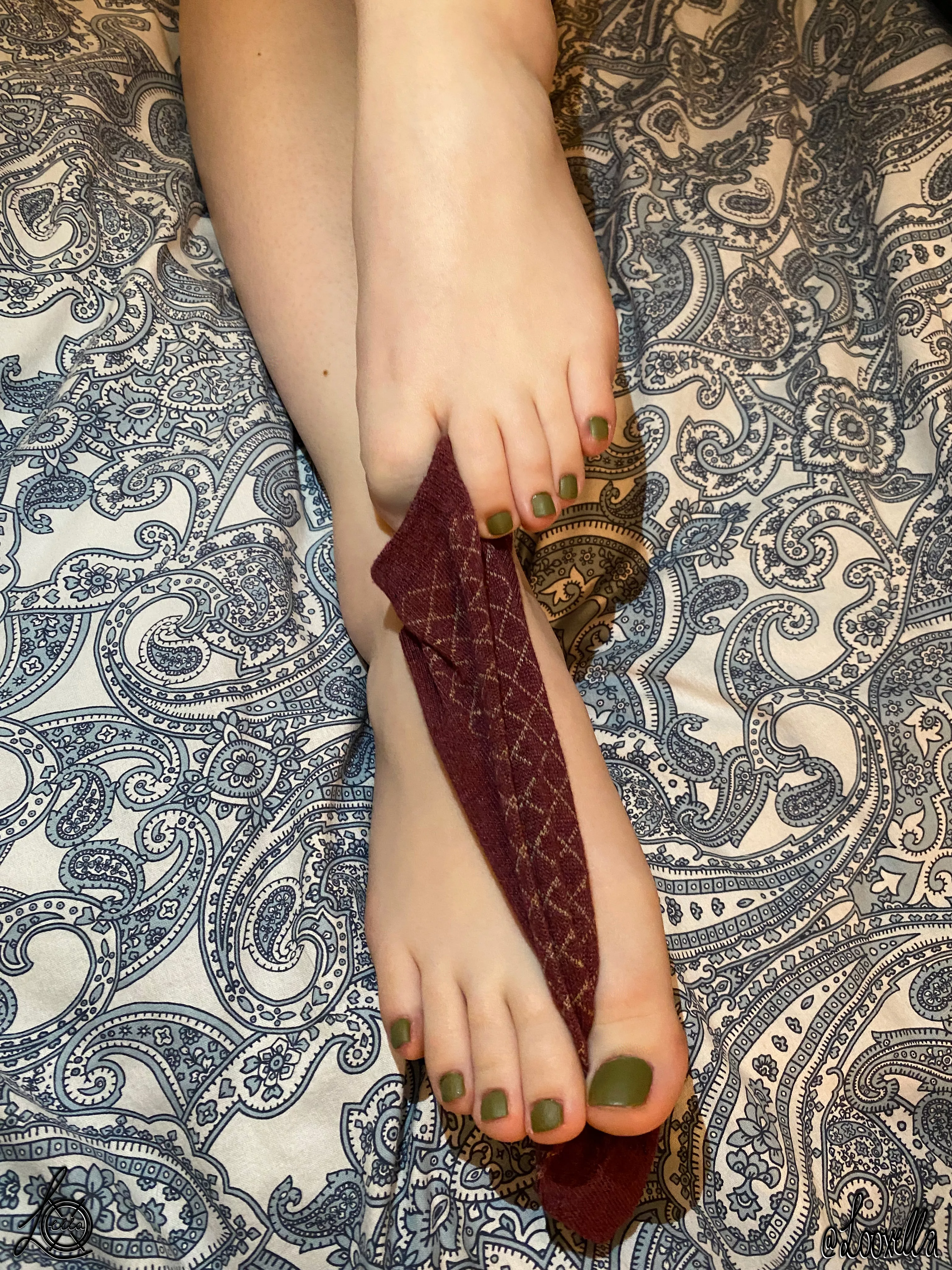 Not the only thing I can grab with my foot π Not the only thing I can grab with my foot π