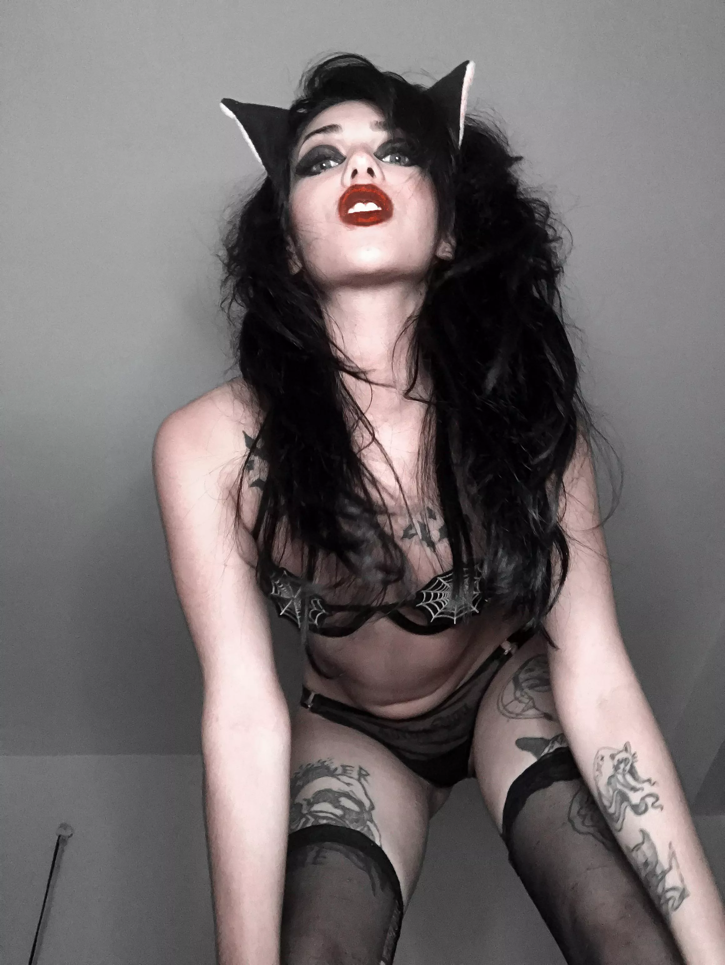 Nothing better than a goth girl in a pair of stockings