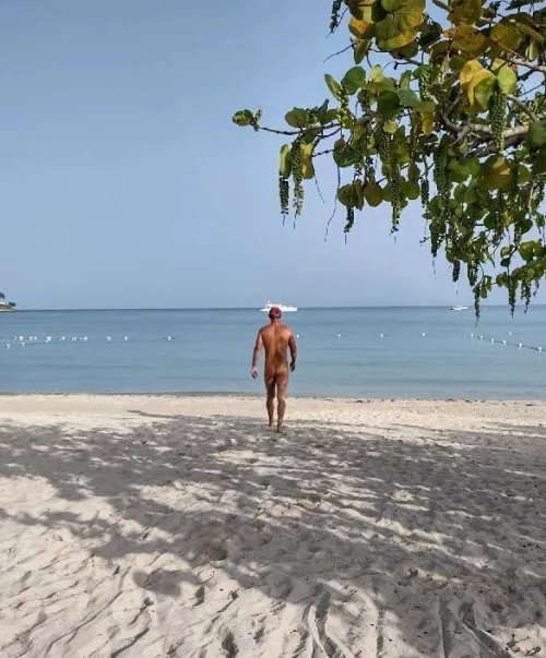 Nothing better than a nude beach!! Nothing better than a nude beach!!