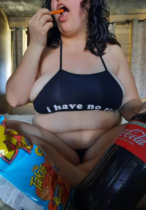 Nothing better to gain more weight than Mexican coke and junk food 🤤❤ want these big girls and tummy even bigger 🥵 wanna help me out?