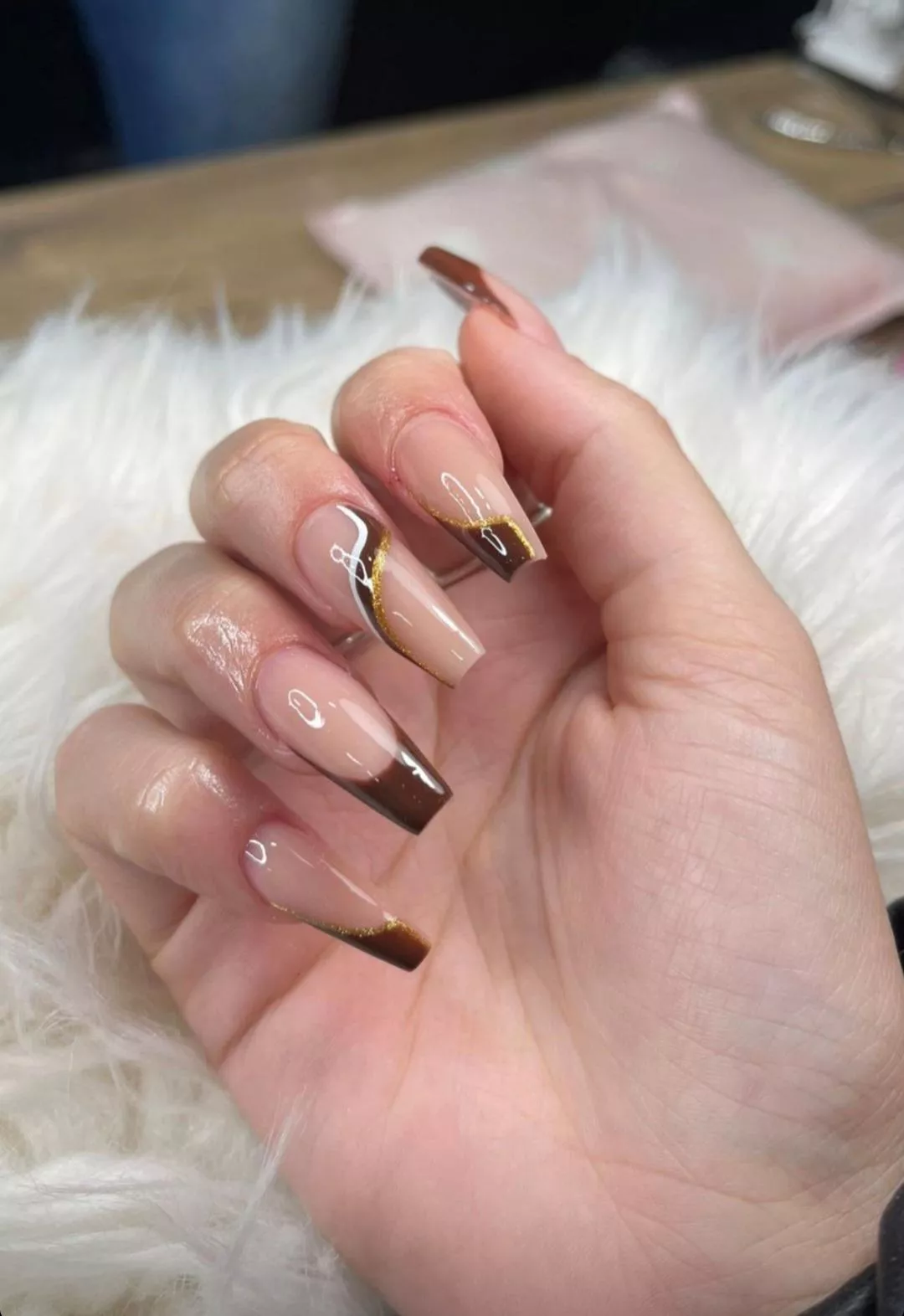 Nothing better to start the new year than with a new set of claws right? What do you think? 😈