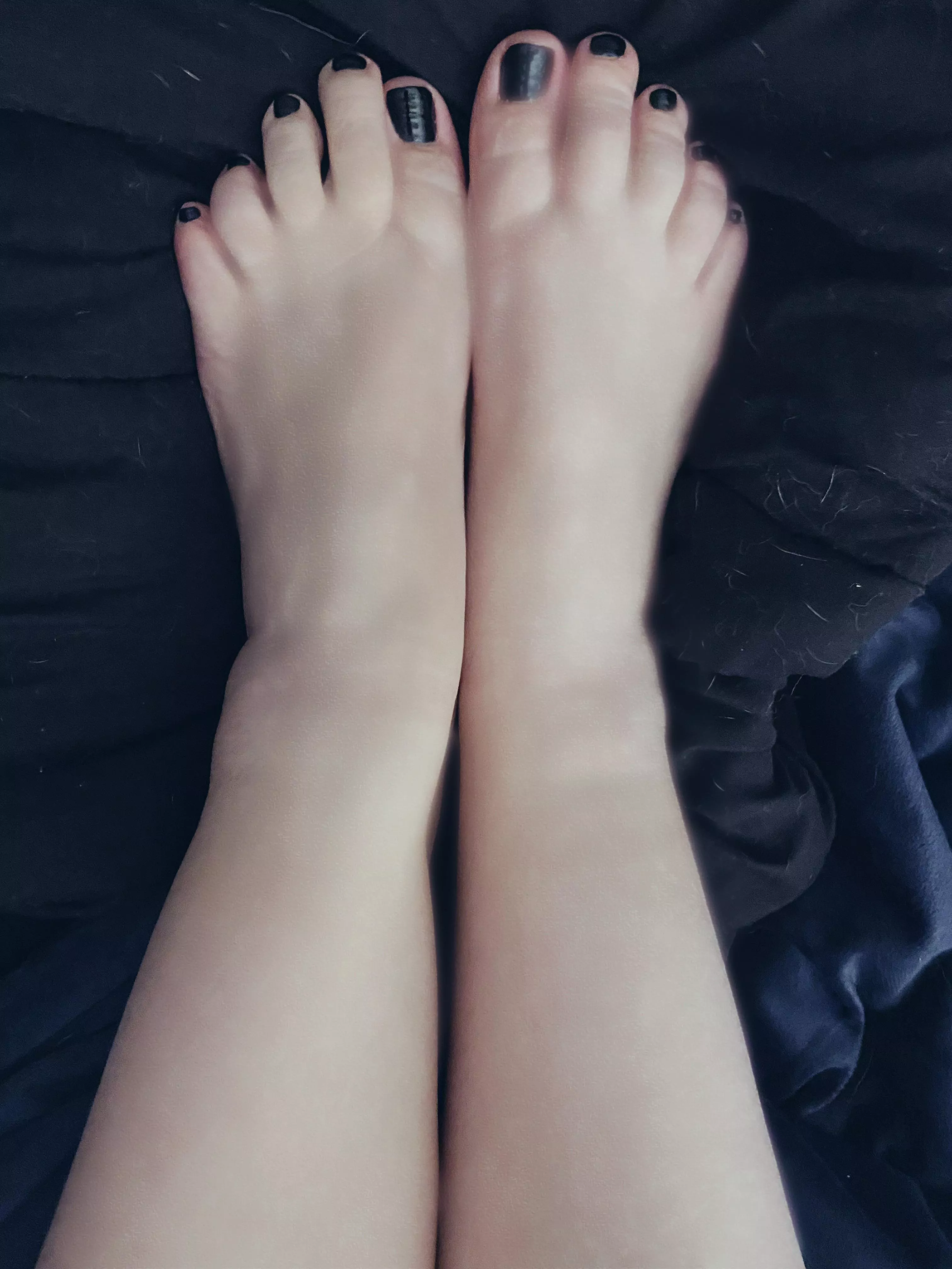 Nothing like a fresh pedicure. What should I do with these fresh beauties? 💋 Nothing like a fresh pedicure. What should I do with these fresh beauties? 💋