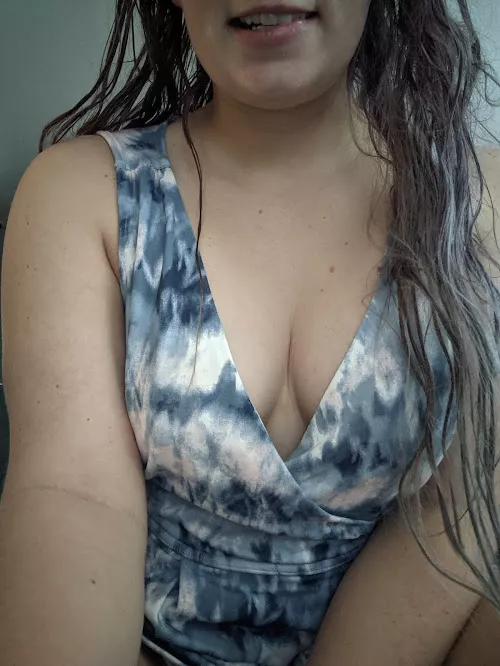 Nothing on underneath ;) (f) Nothing on underneath ;) (f)