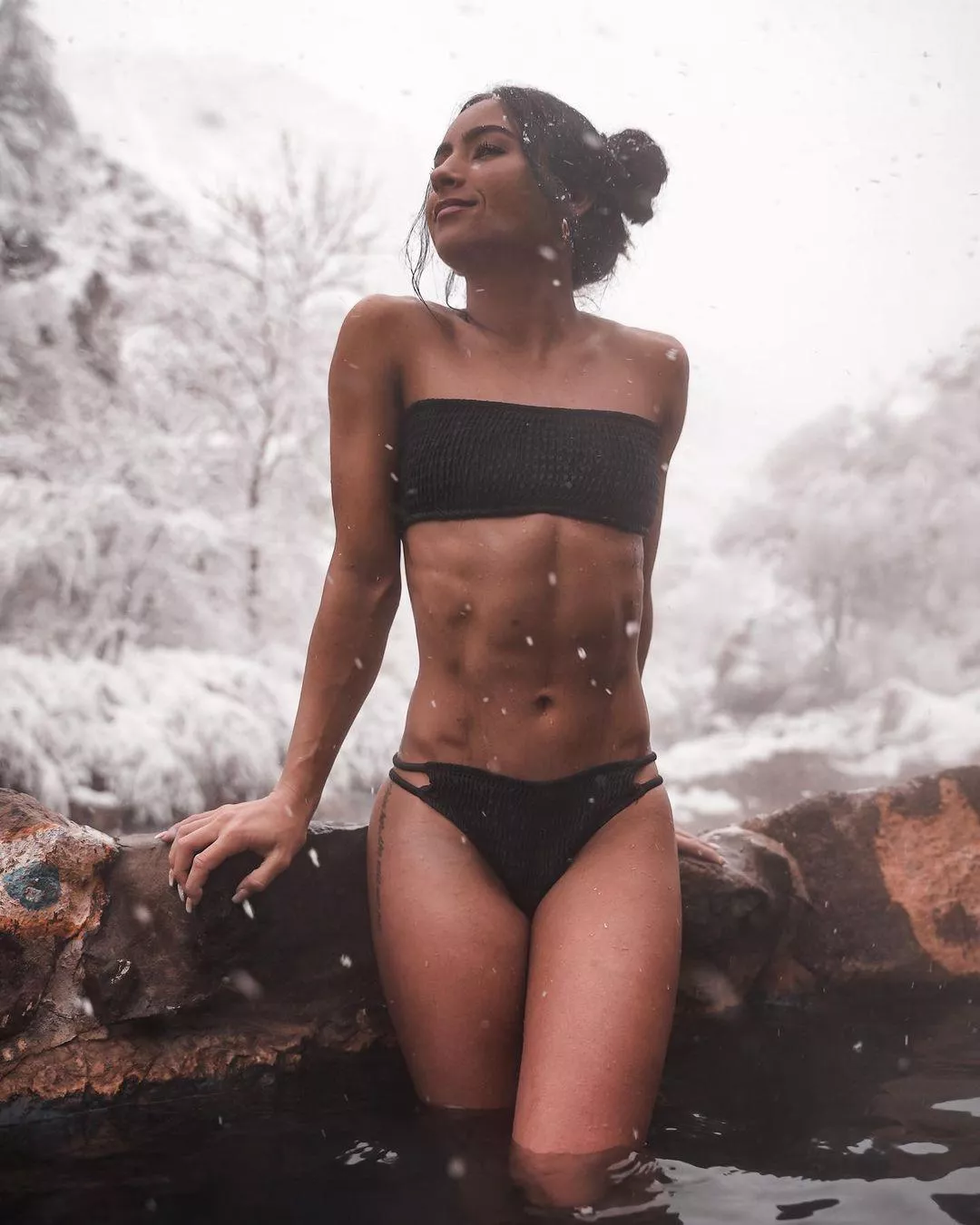 Nothing sexier than bikinis in the winter time (IG: gabibutler1617) Nothing sexier than bikinis in the winter time (IG: gabibutler1617)