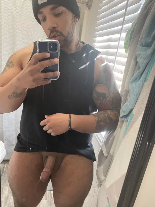 Now the wife is wanting round 2 after she saw I was still hard Now the wife is wanting round 2 after she saw I was still hard