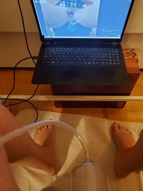 NSFW doing my taxes if you want to help πππ¦