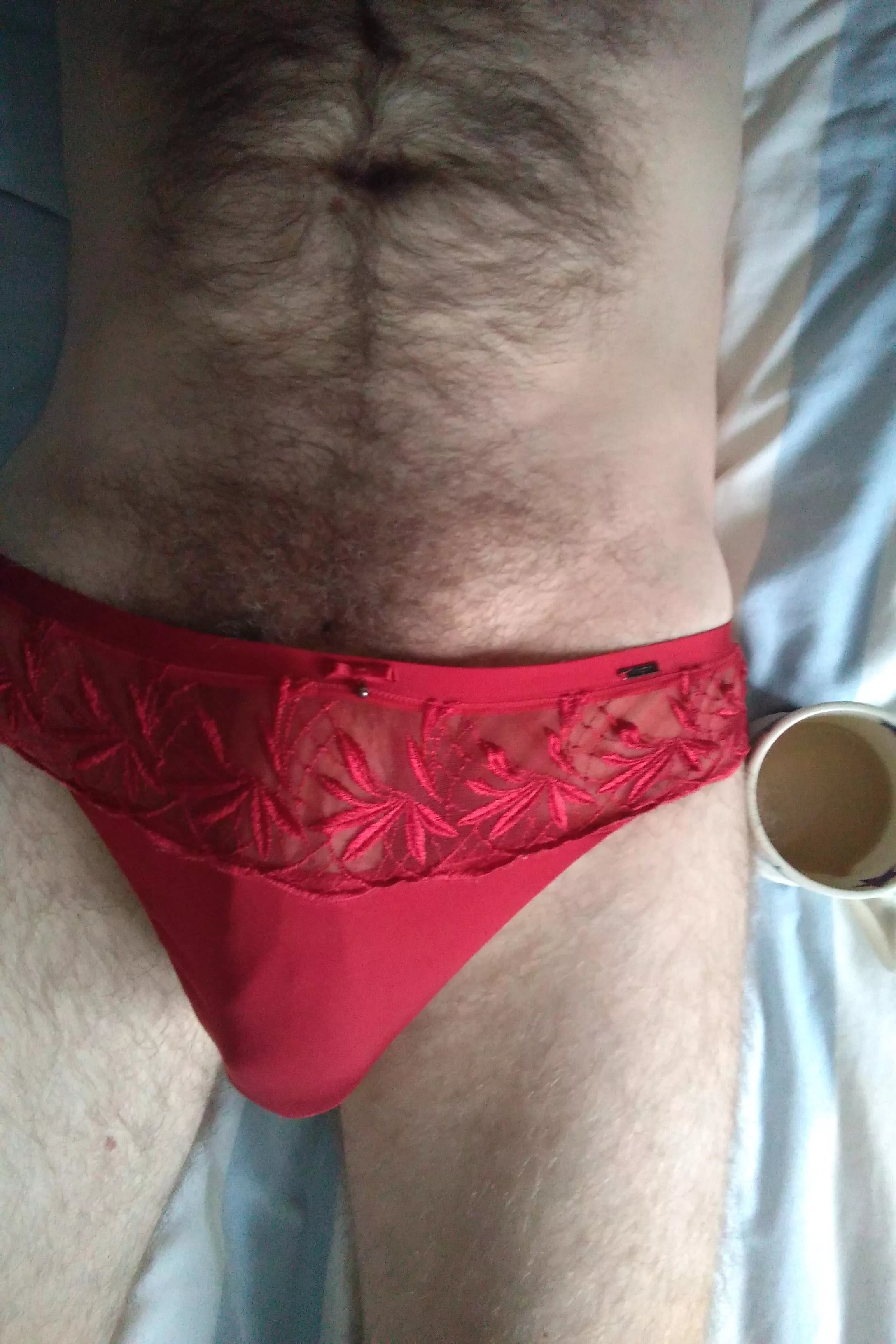 NSFW. Relaxing start to the day. 😁👍