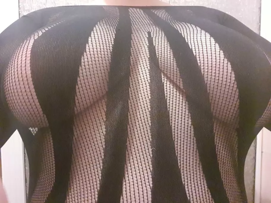 nude vacation over, back to hiding lingerie under my work clothes :P