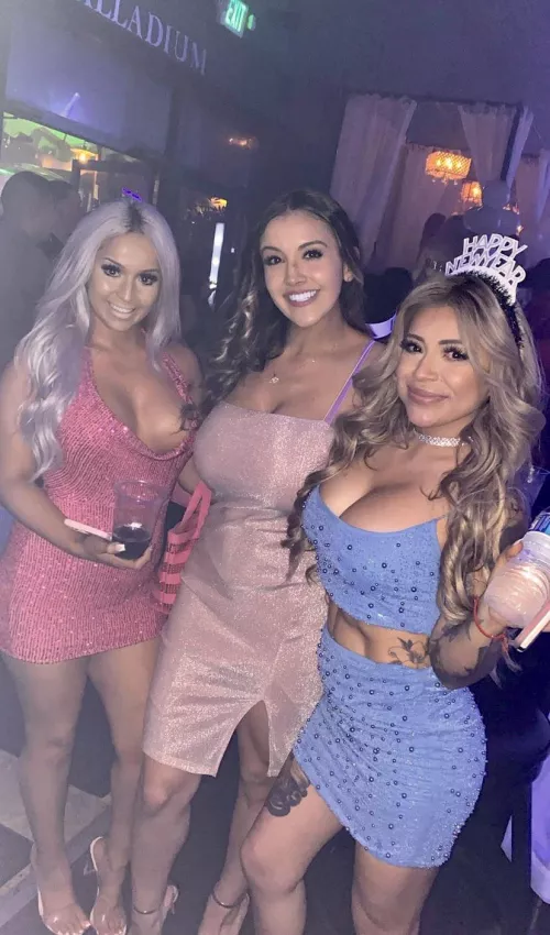 NYE babes NYE babes