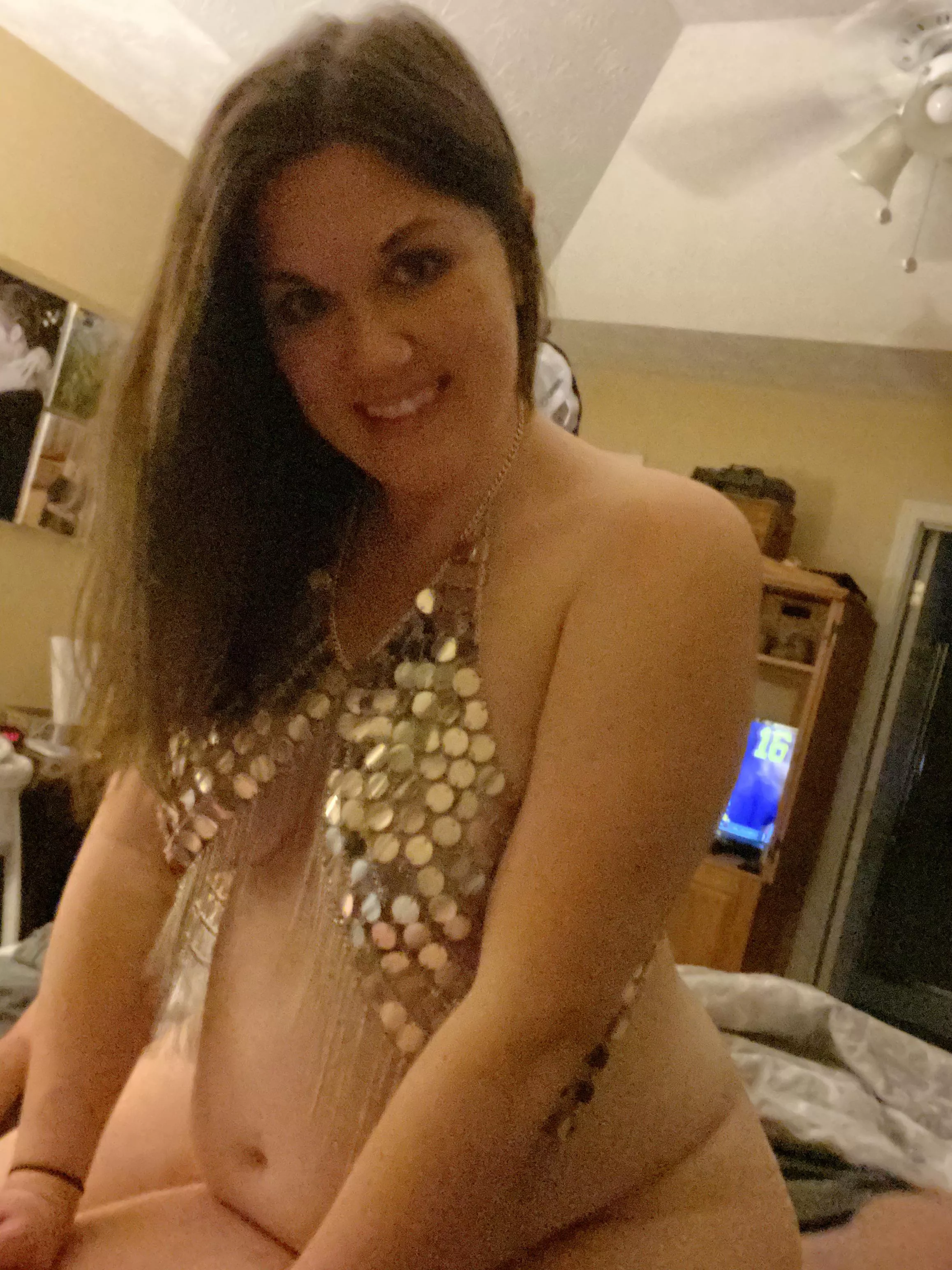 NYE fun! 😘 34 weeks and still love to be on top 😘