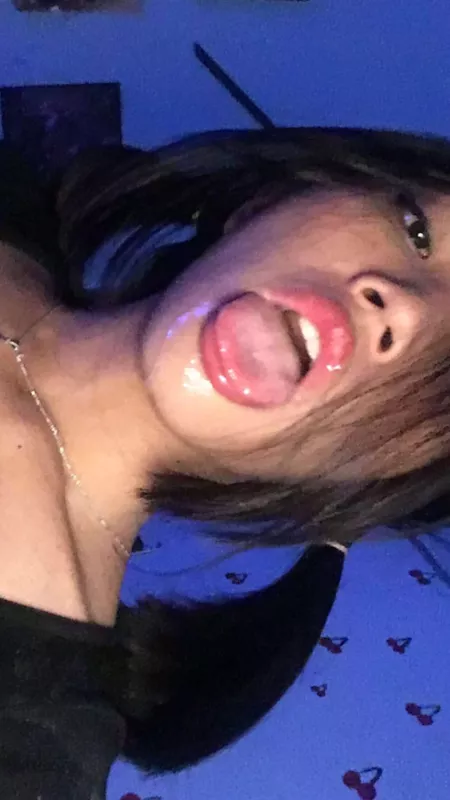 obviously needing a dick someone needs to send me a dick pic rn πΌ obviously needing a dick someone needs to send me a dick pic rn πΌ