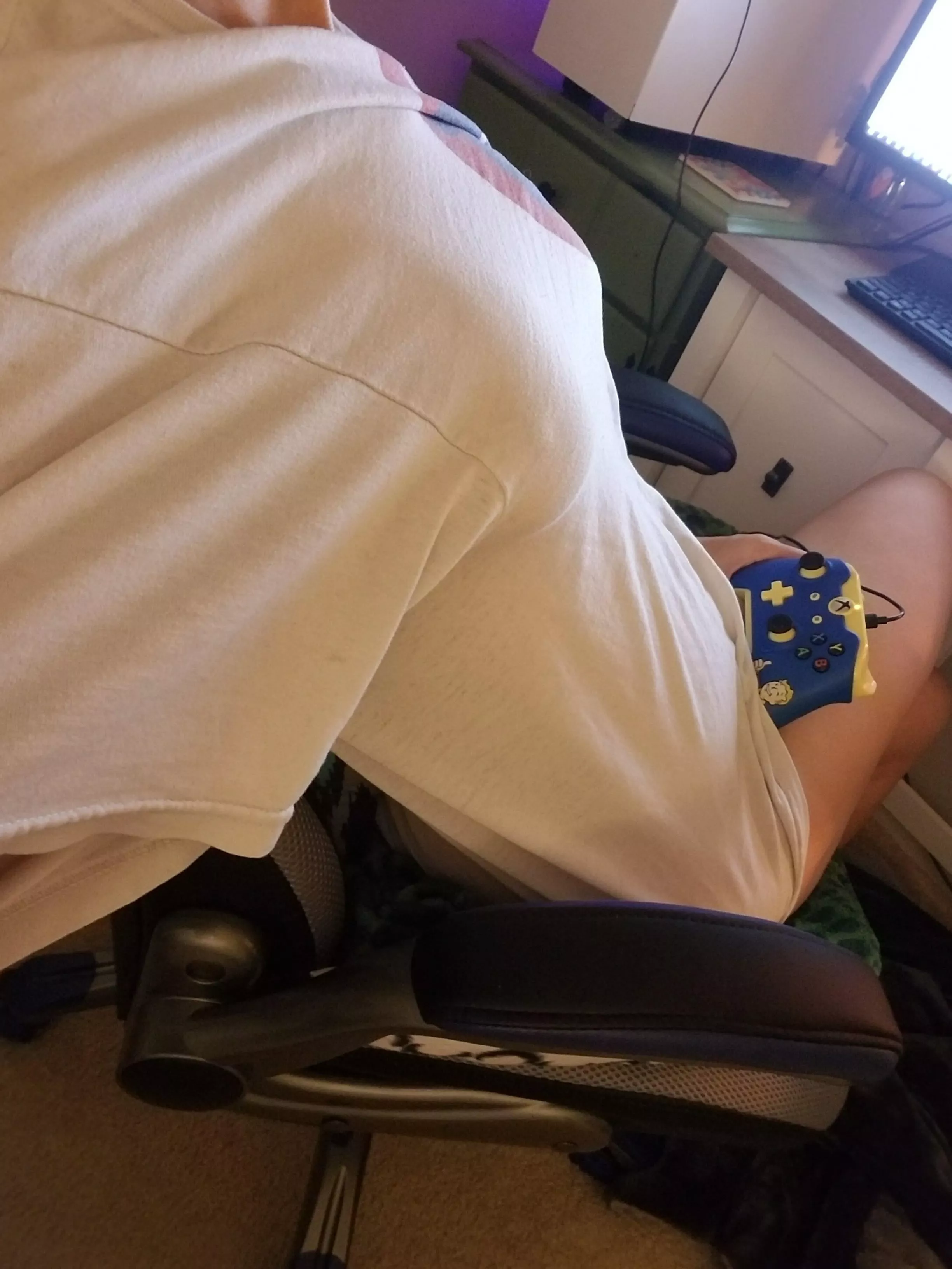 Obviously the wildest party animal (f) Obviously the wildest party animal (f)