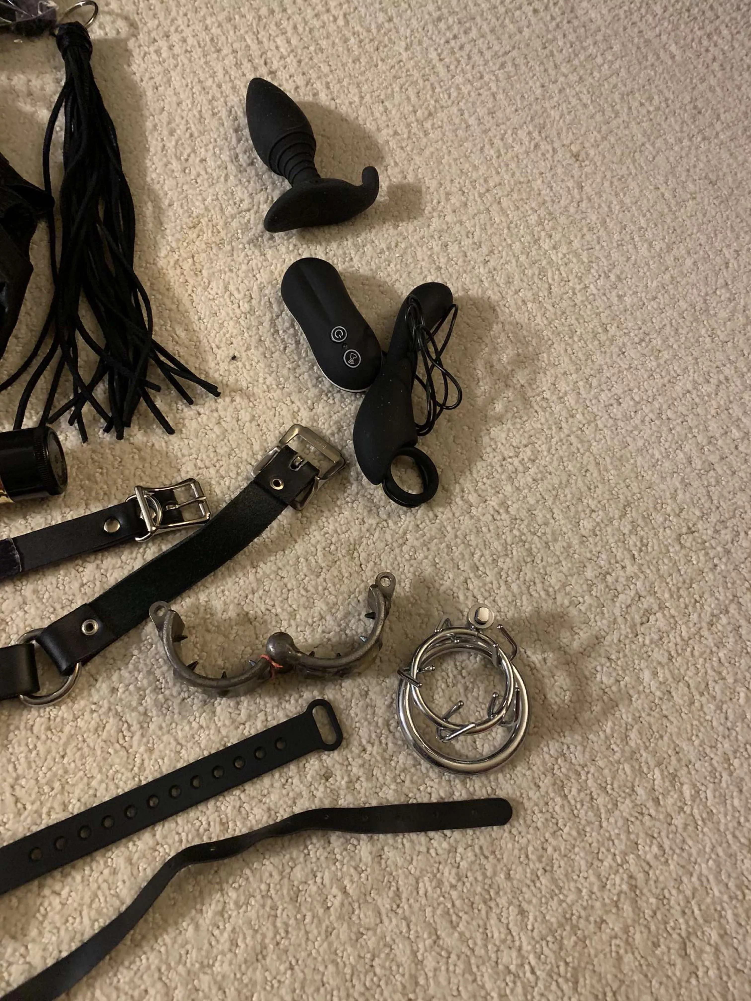 [oc] [domme] Upvote If You Wanna ride my cock 😈 now you understand who is the boss? If you wanna be humiliated by this Goddess 💋 link DM 📩