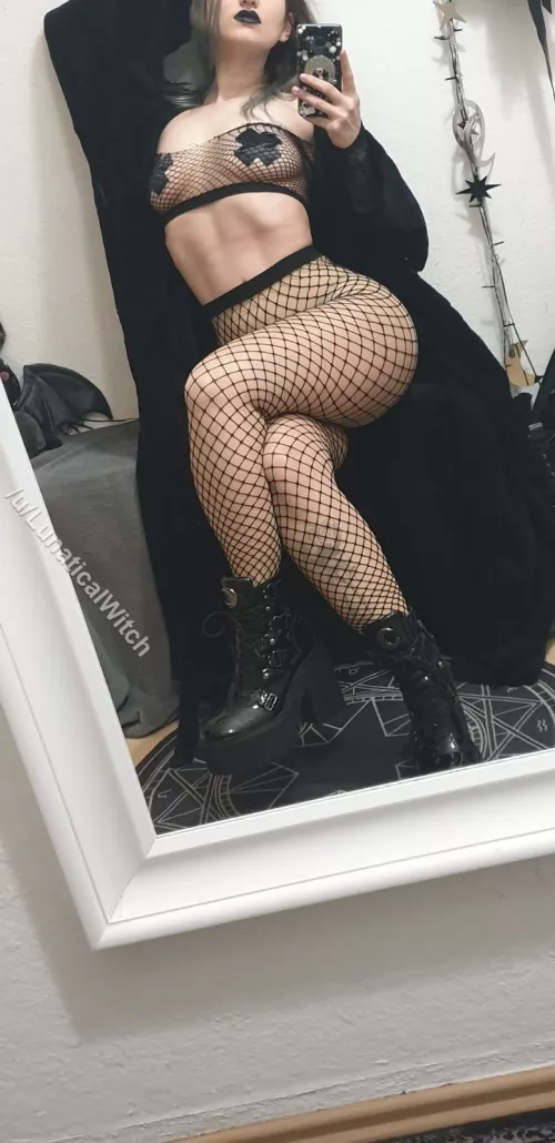 [OC] Look what fishnet caught! A kinky goth girl!