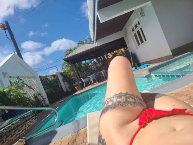 [OC] The mechanic was creeping on me, but I liked it 💦👅