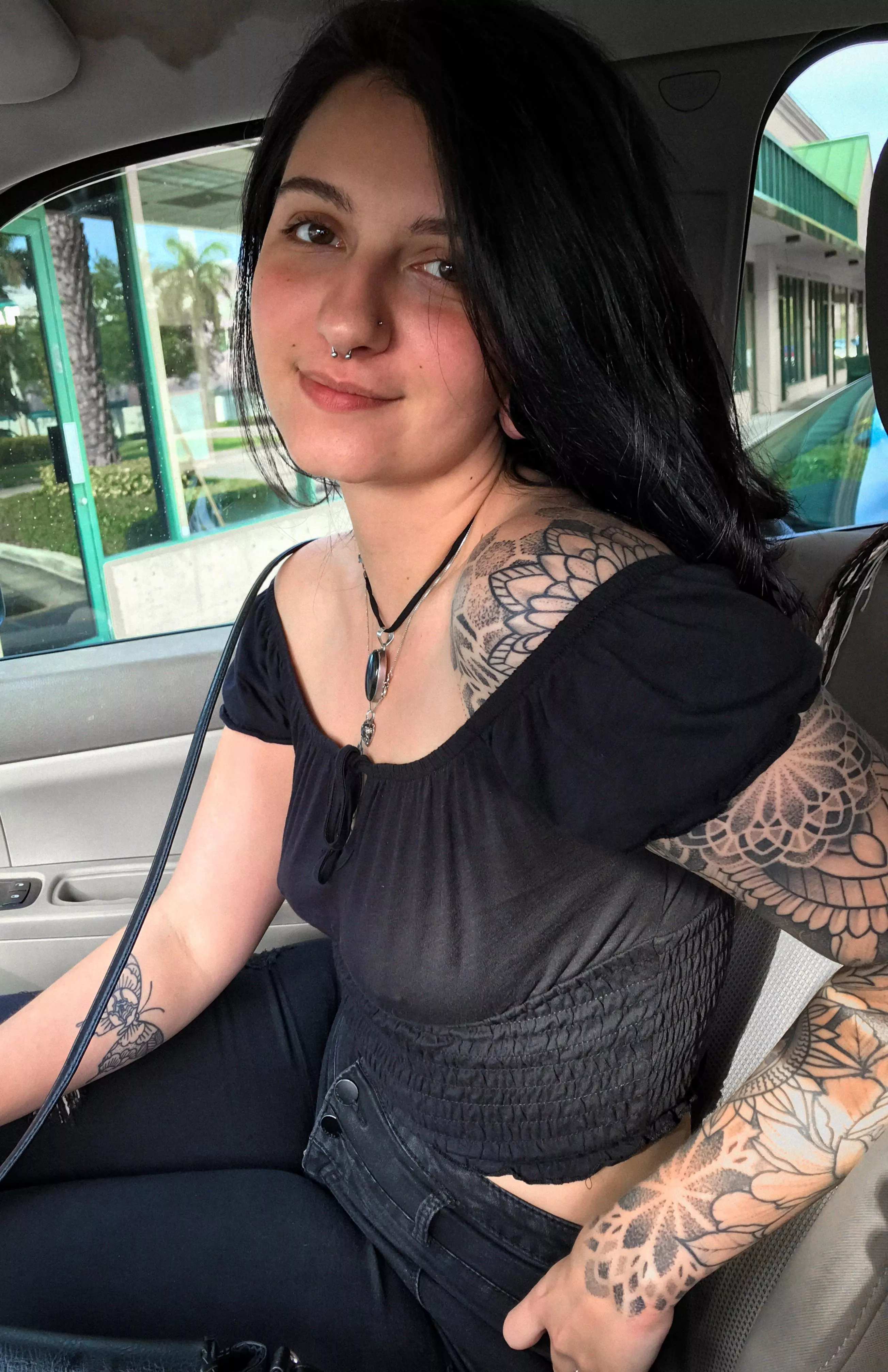 (OC) Where do you want to go on a date? š (OC) Where do you want to go on a date? š