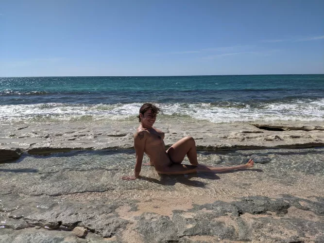 Ocean, sea, seabreeze, and warmth. I am in heaven