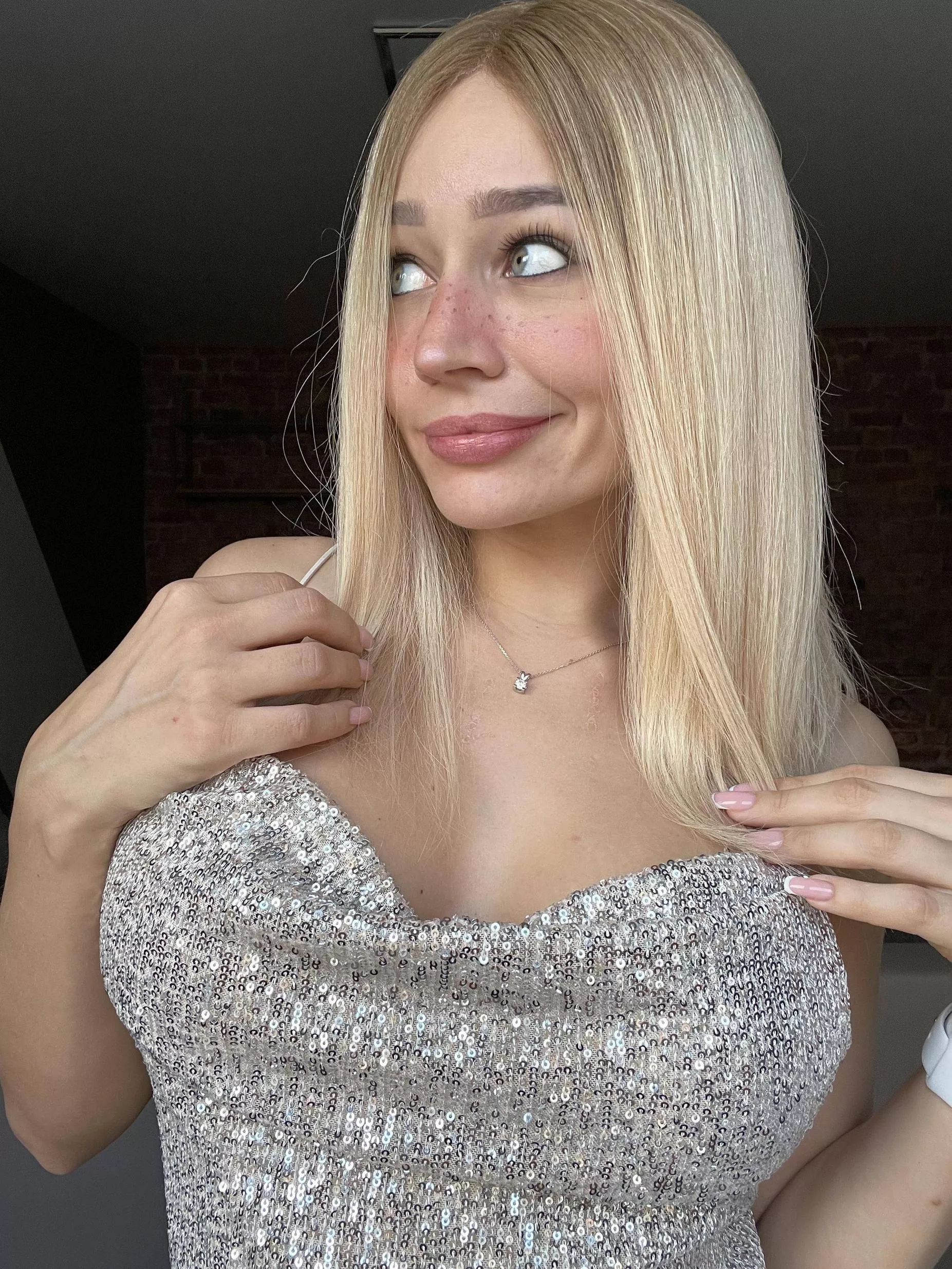 Oh boy, if you would gimme your attention nowCheck my link in bio and prpfile🤤