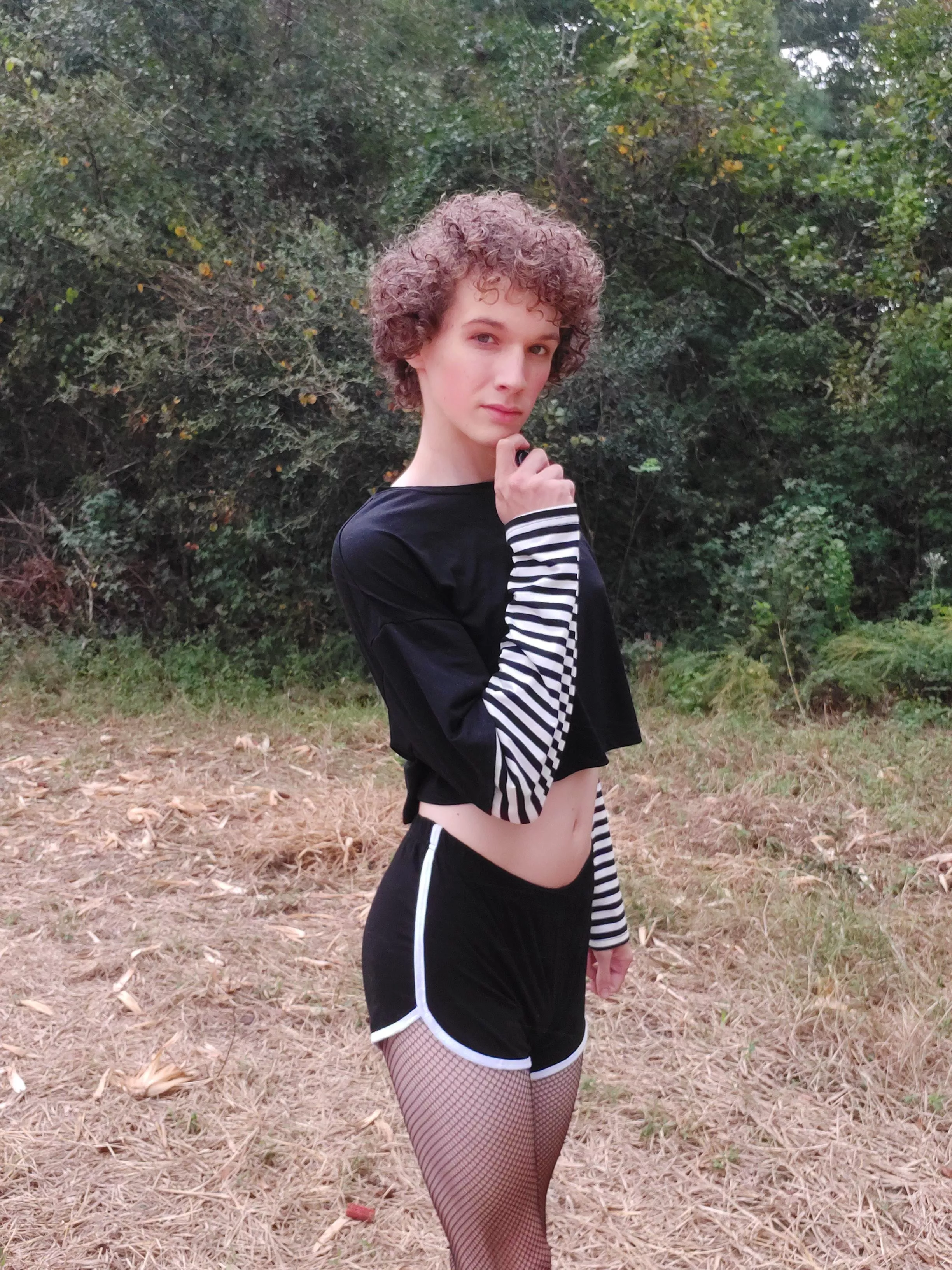 Oh hi just a femboy in the wild 😶