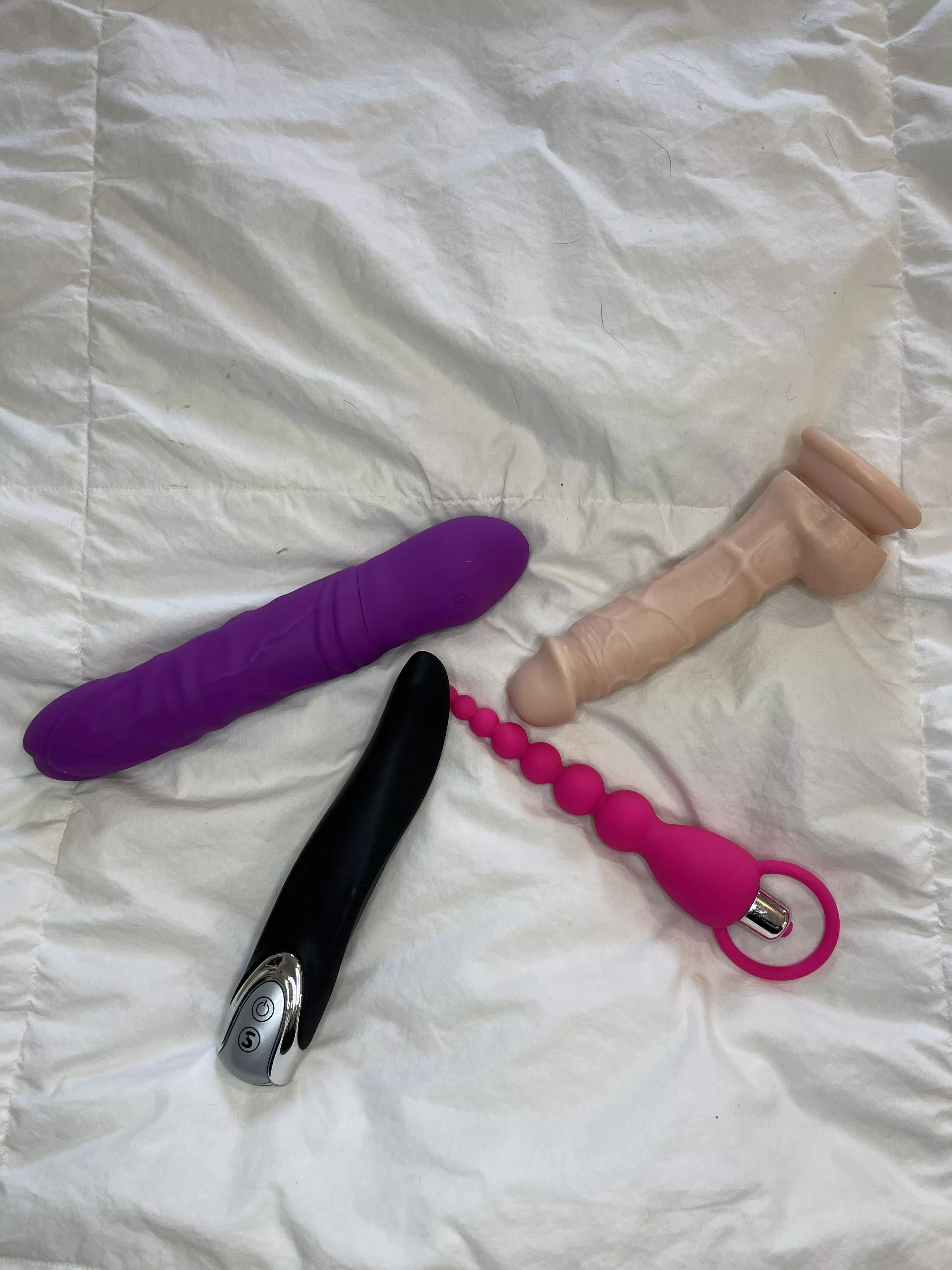 Oh I am so ready to play with these tonight and to start the freaking weekend!!