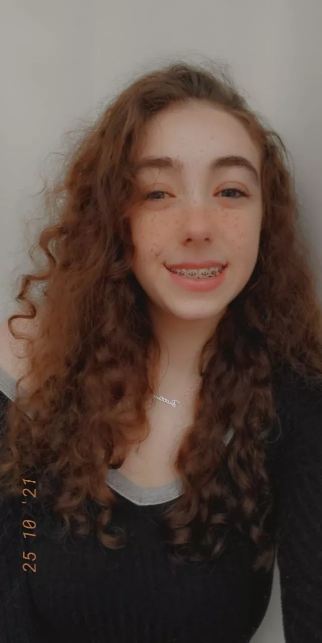 Oh I don't think I've shown my natural hair yet 🥺💜💜