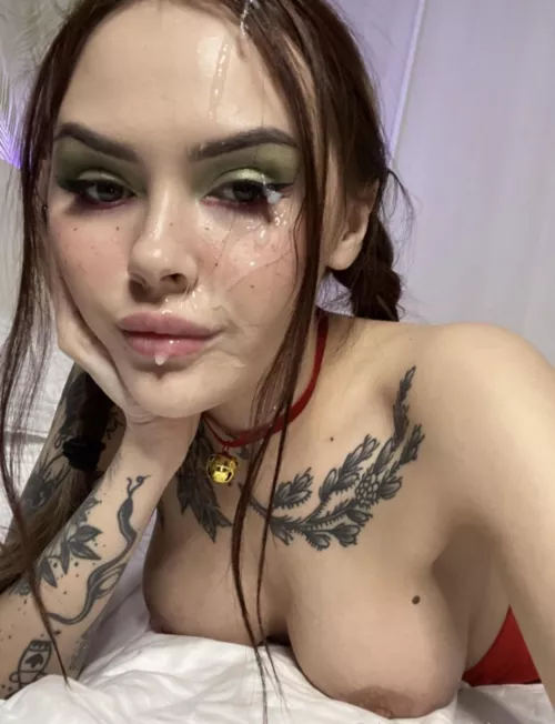 oh, this moment when I ask not to cum in my eyes