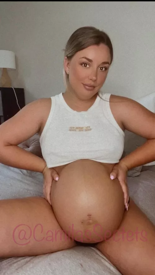Oiled my big belly ๐ฆ Oiled my big belly ๐ฆ