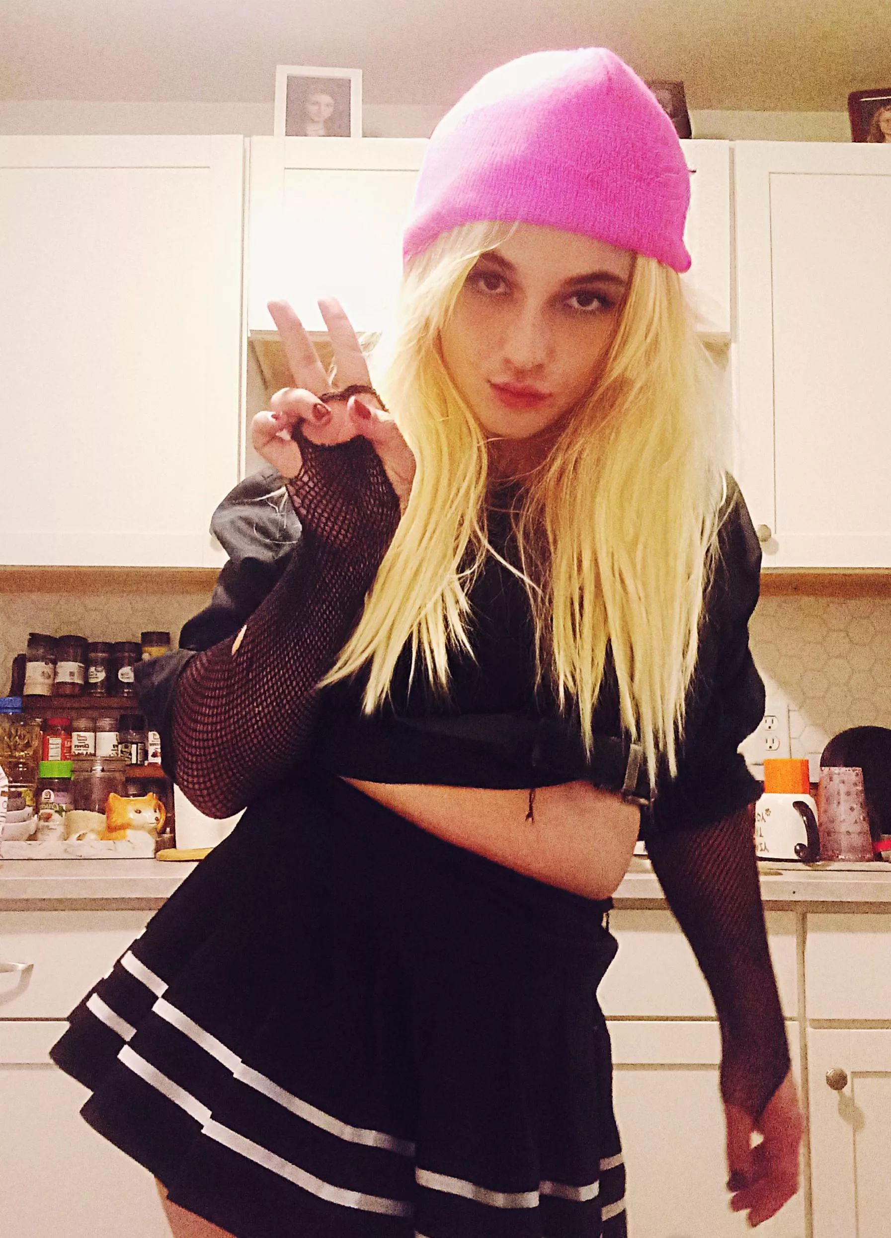 OK but does anyone wanna talk punk music??? whats your favorite punk band??? mine is One Last Wish .... 1987 is a masterpiece OK but does anyone wanna talk punk music??? whats your favorite punk band??? mine is One Last Wish .... 1987 is a masterpiece