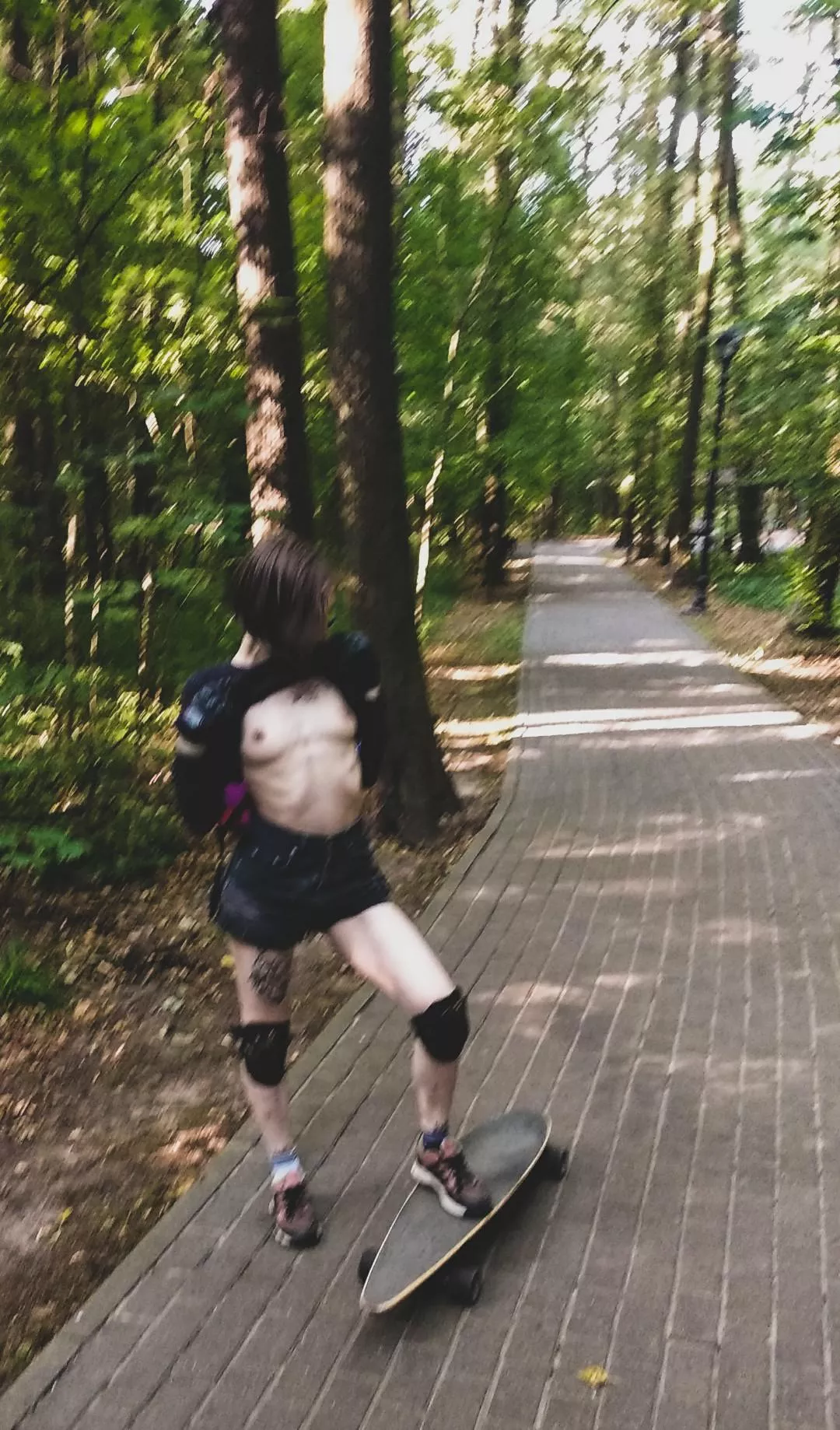 Okay, I'll get you guys 🤗You don't like REAL PUBLIC here🌬️ Nudes in the park