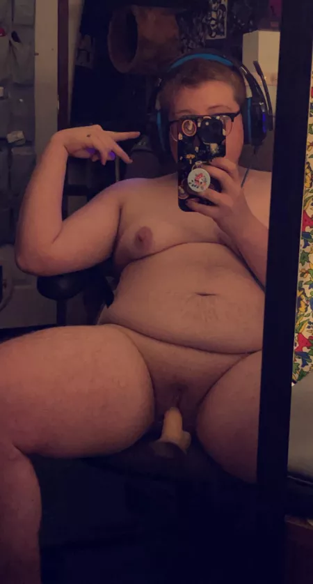 old photo but pleaseeee tell me what you’d do to me if you walked in on me like this 🥺 (18, he/they, little)