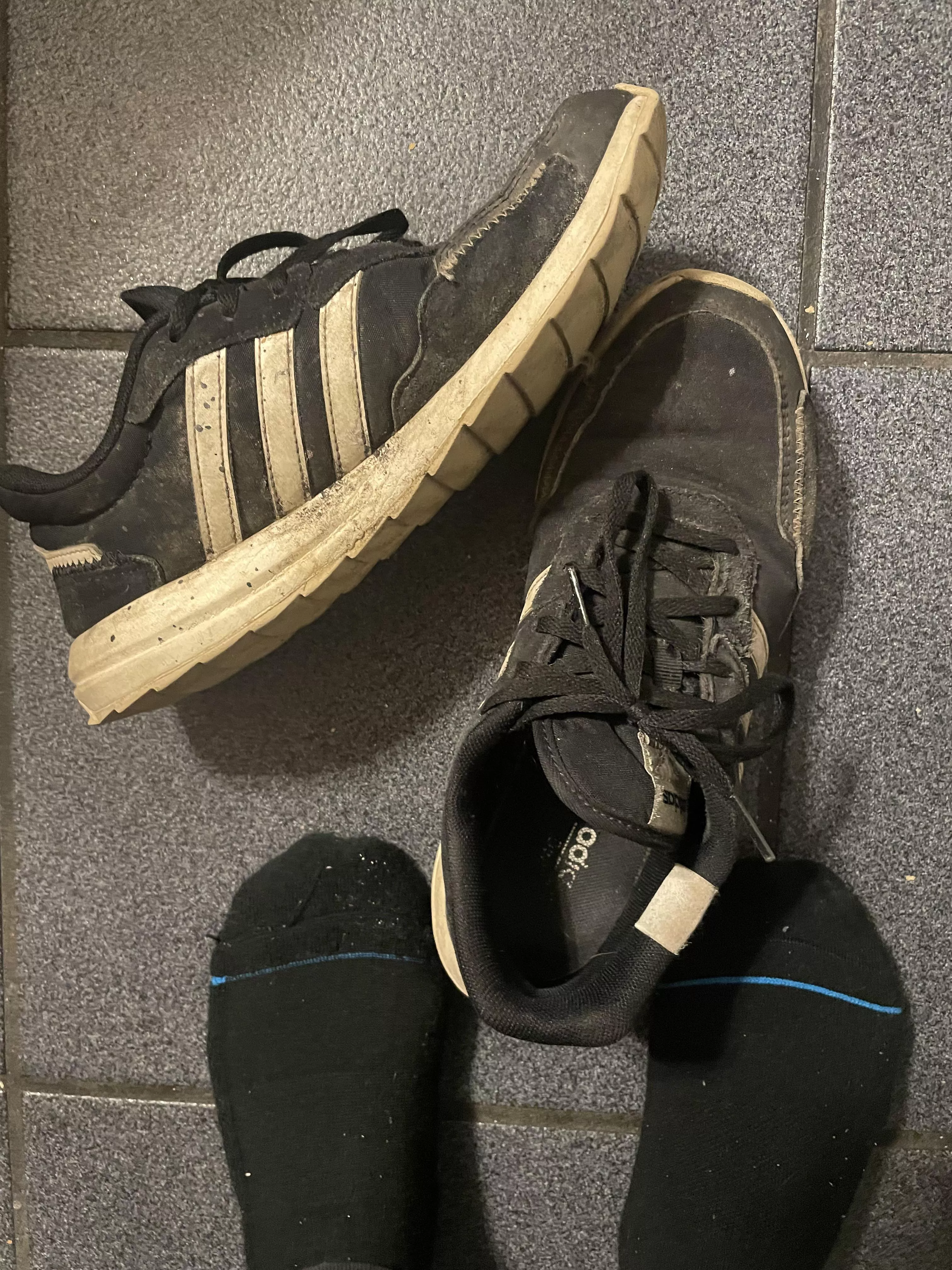 Old super worn shoes Dm if interested