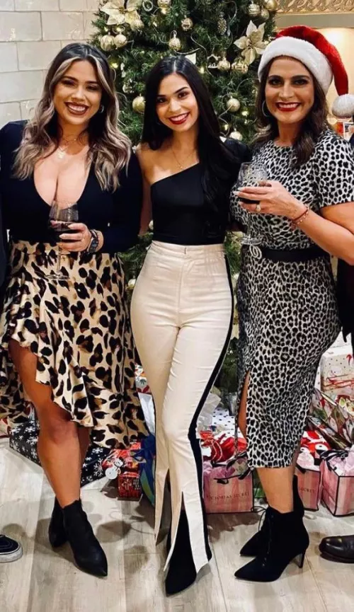 Oldest daughter,youngest or Mom Oldest daughter,youngest or Mom