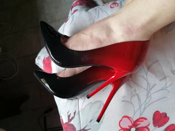 Ombre heels!!! New favorites 🔥👠