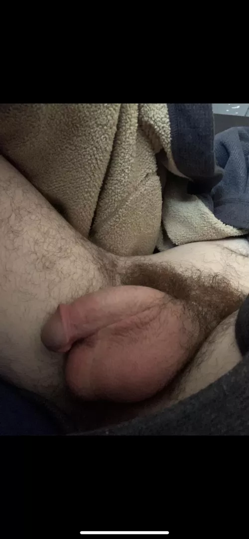 omg it stinks! Any other stinky cocks that wanna cum?๐ฉ