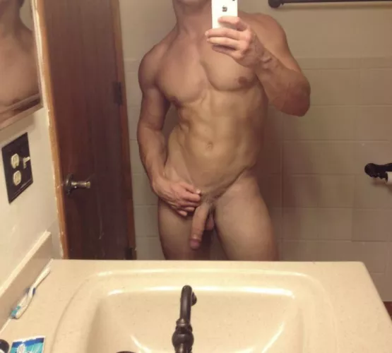 on ur knees. (22 italy underwear model). @natecuriousjock