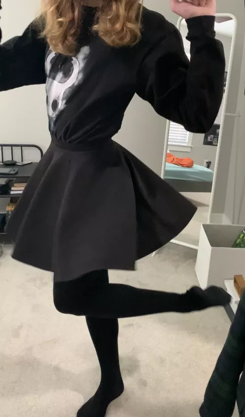 One more post of my outfit from last week since you all seemed to like it 🧡 One more post of my outfit from last week since you all seemed to like it 🧡