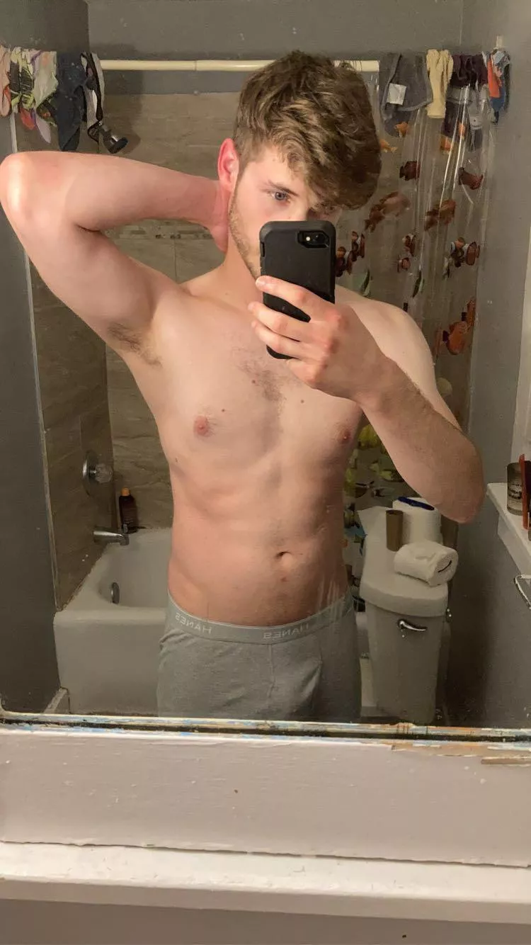 One of you needs to come get these boxers off me 😈