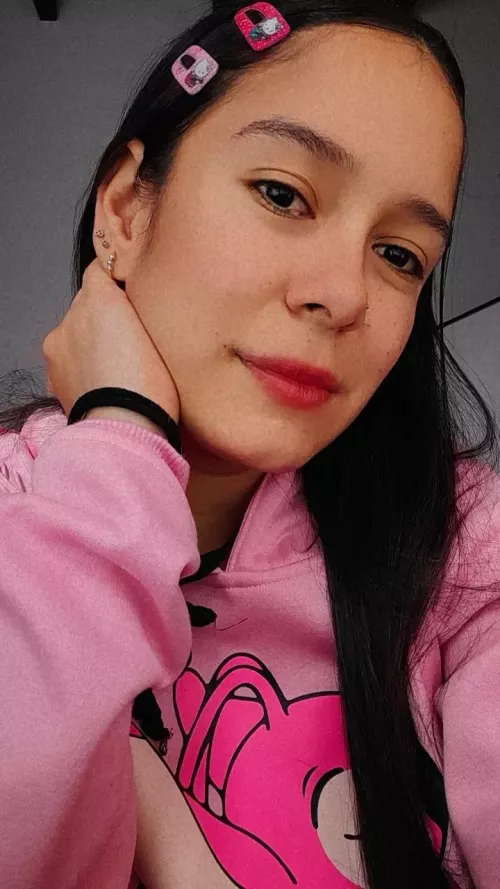 Online😘 https://chaturbate.com/b/avrillopez/