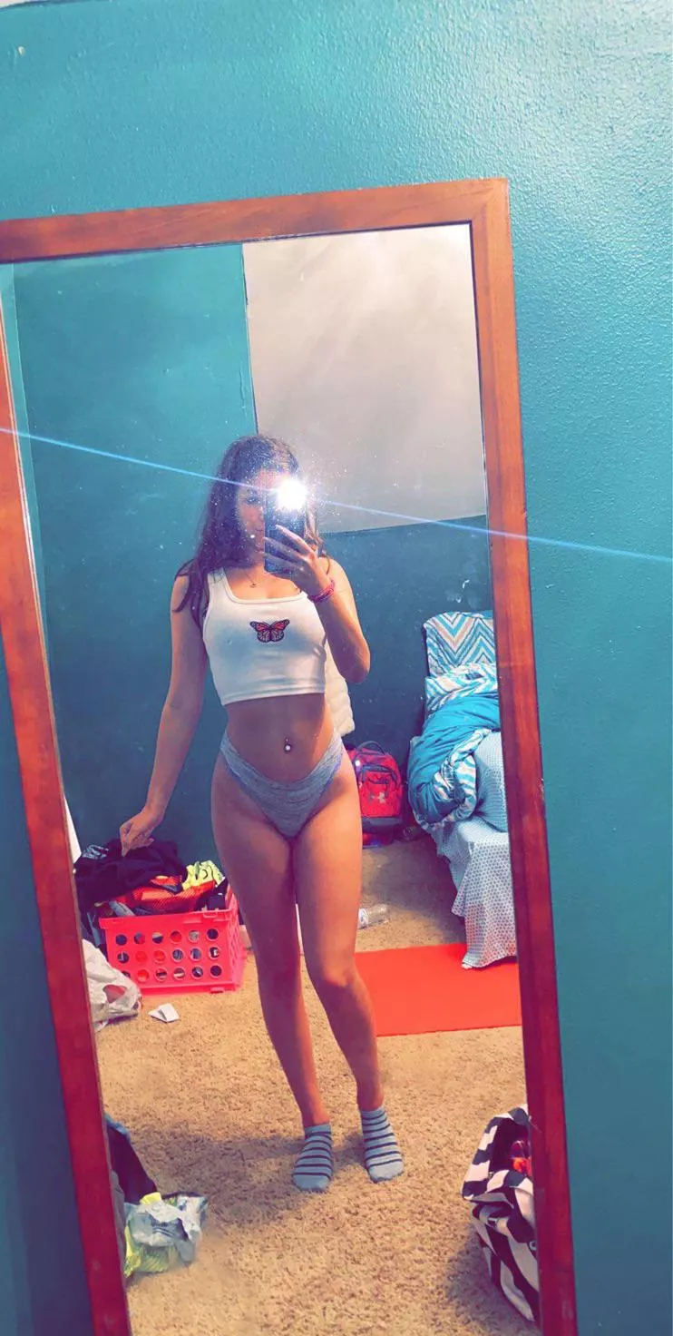 Only 18 ;) just starting my porn journey Only 18 ;) just starting my porn journey