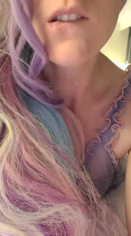 ONLY 3 DAYS LEFT TO GET YOUR FREE TRIAL π₯΅ NO PPV on my profile, custom content menu, controllable toys and more! π Come be naughty with me π