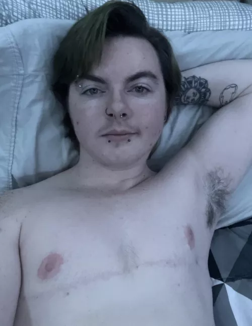 Only 5 days left to get your first month for only $4! 24y/o slutty trans man 😉 link in comments