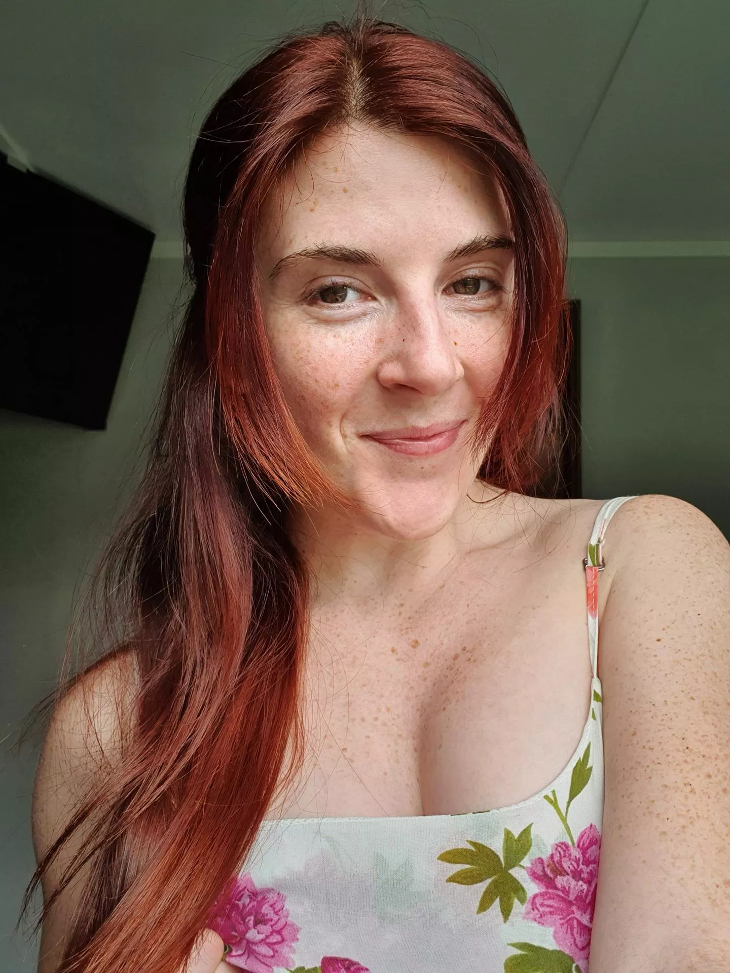 Only bare *faced*? What a shame lmao Only bare *faced*? What a shame lmao