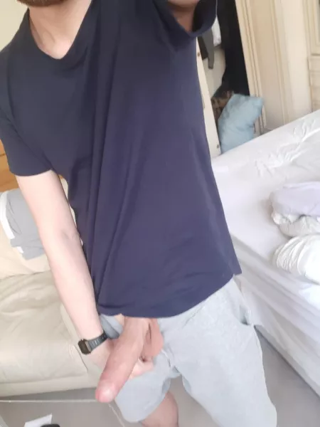 Only β¬οΈ if you'd like to kiss it π