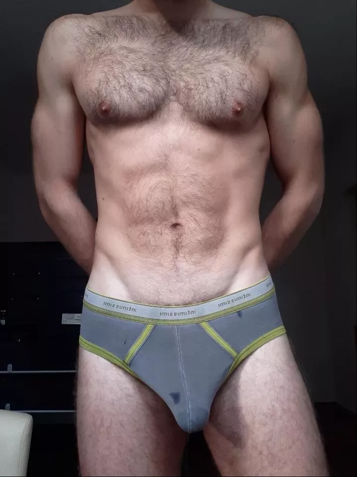 Only ⬆️ if you'd put your hands on this Bulge 😈
