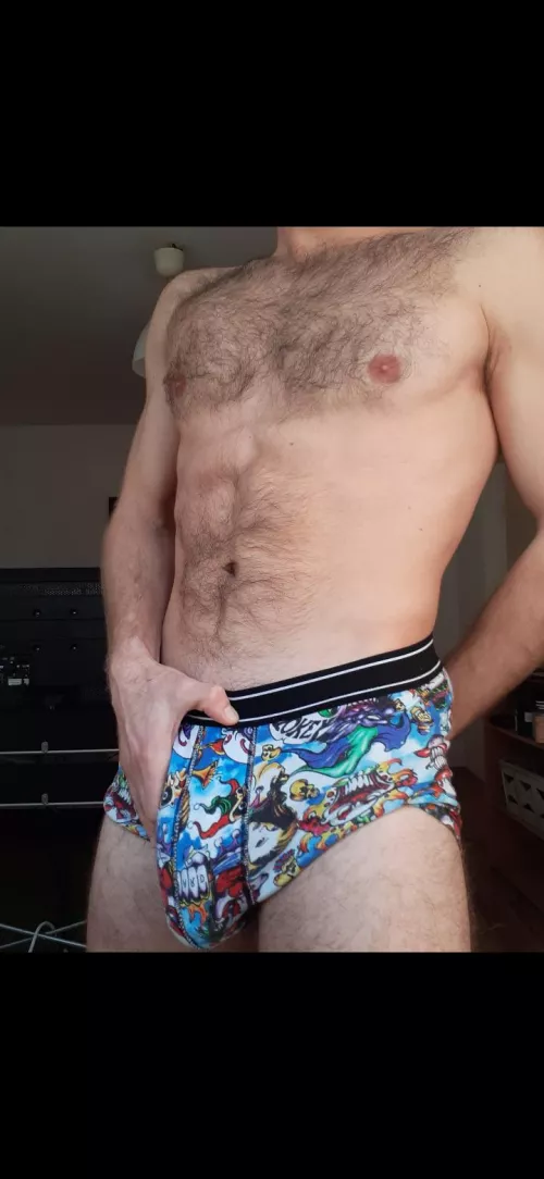 Only ⬆️ if you'd swallow this Bulge 😈