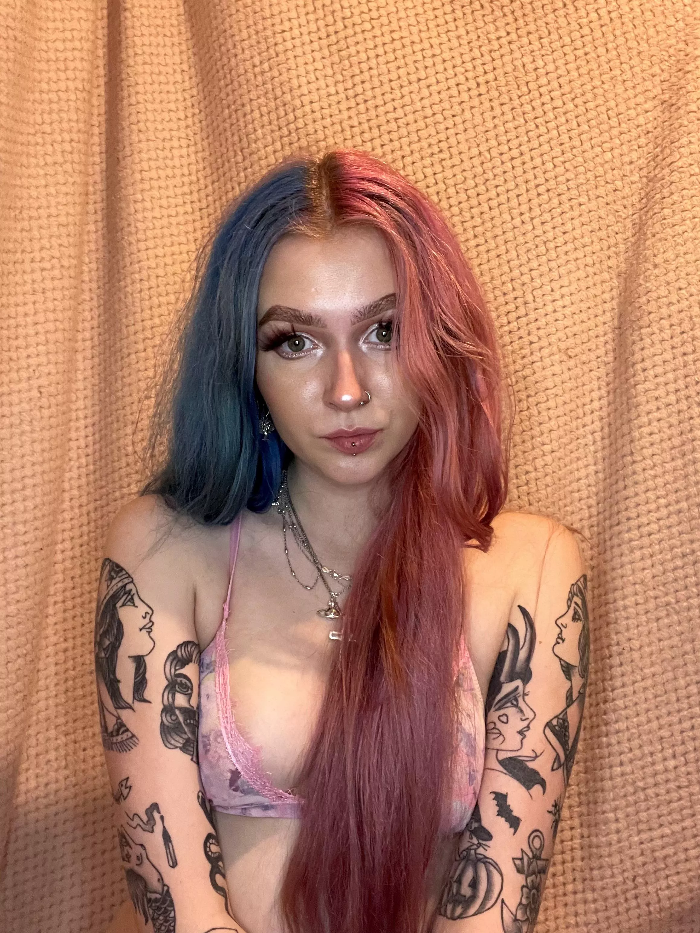 🍭only react if you’d fuck me🍭SC: nicolavictoriax🍭TT: nickyyyy420🍭OF: xo_nicolavictoria🍭