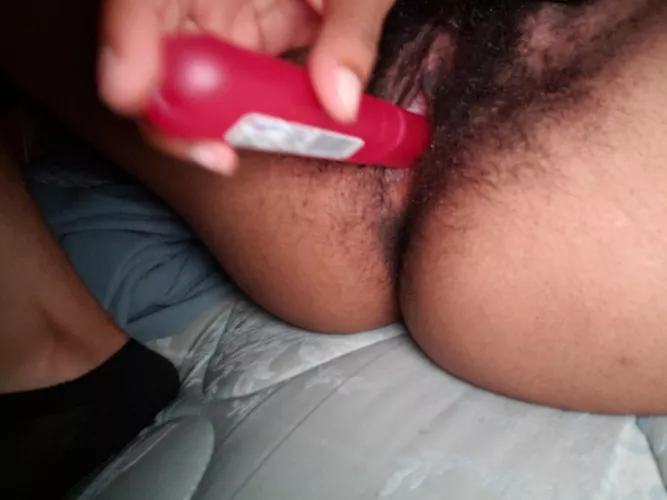Ooh fuck im so wet guys . Please come fuck me. π¦π¦π¦