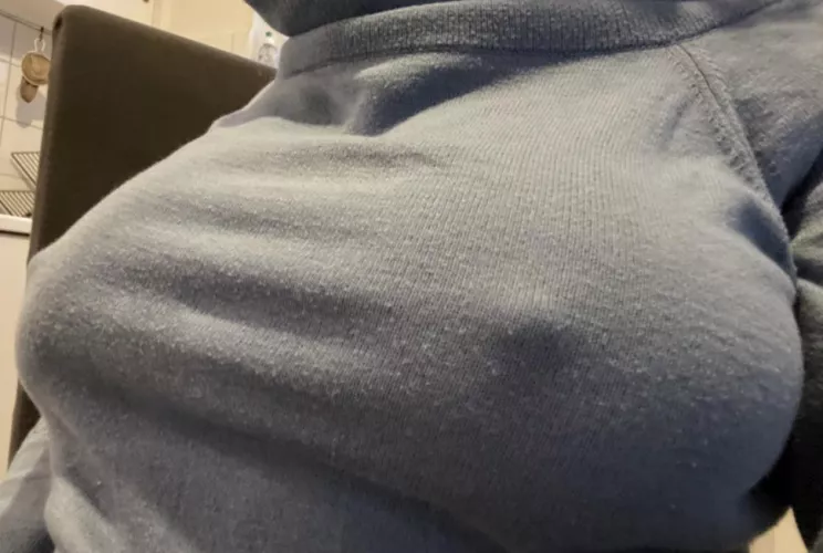 Ooops… 🤫🍒